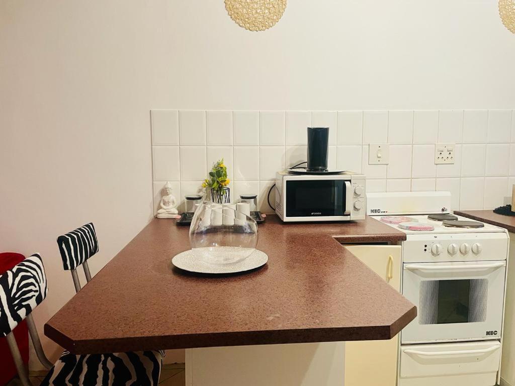 וואלביס ביי Coastwave Guest House מראה חיצוני תמונה