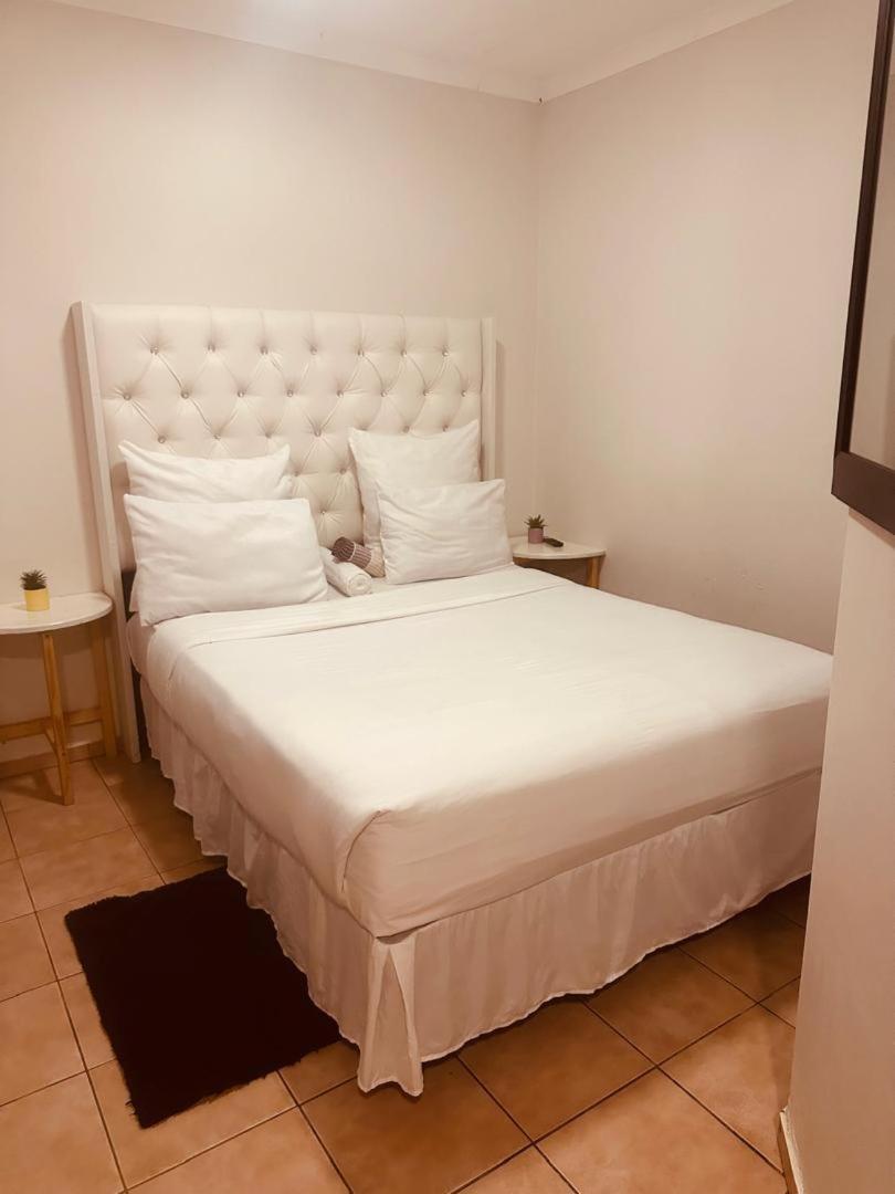 וואלביס ביי Coastwave Guest House מראה חיצוני תמונה