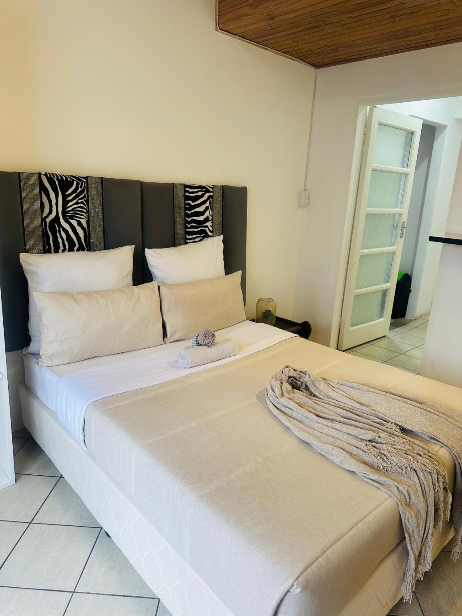 וואלביס ביי Coastwave Guest House מראה חיצוני תמונה