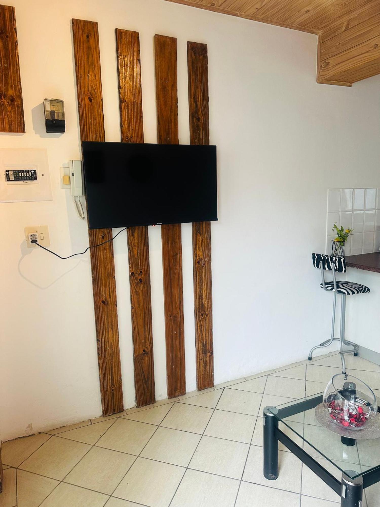 וואלביס ביי Coastwave Guest House מראה חיצוני תמונה