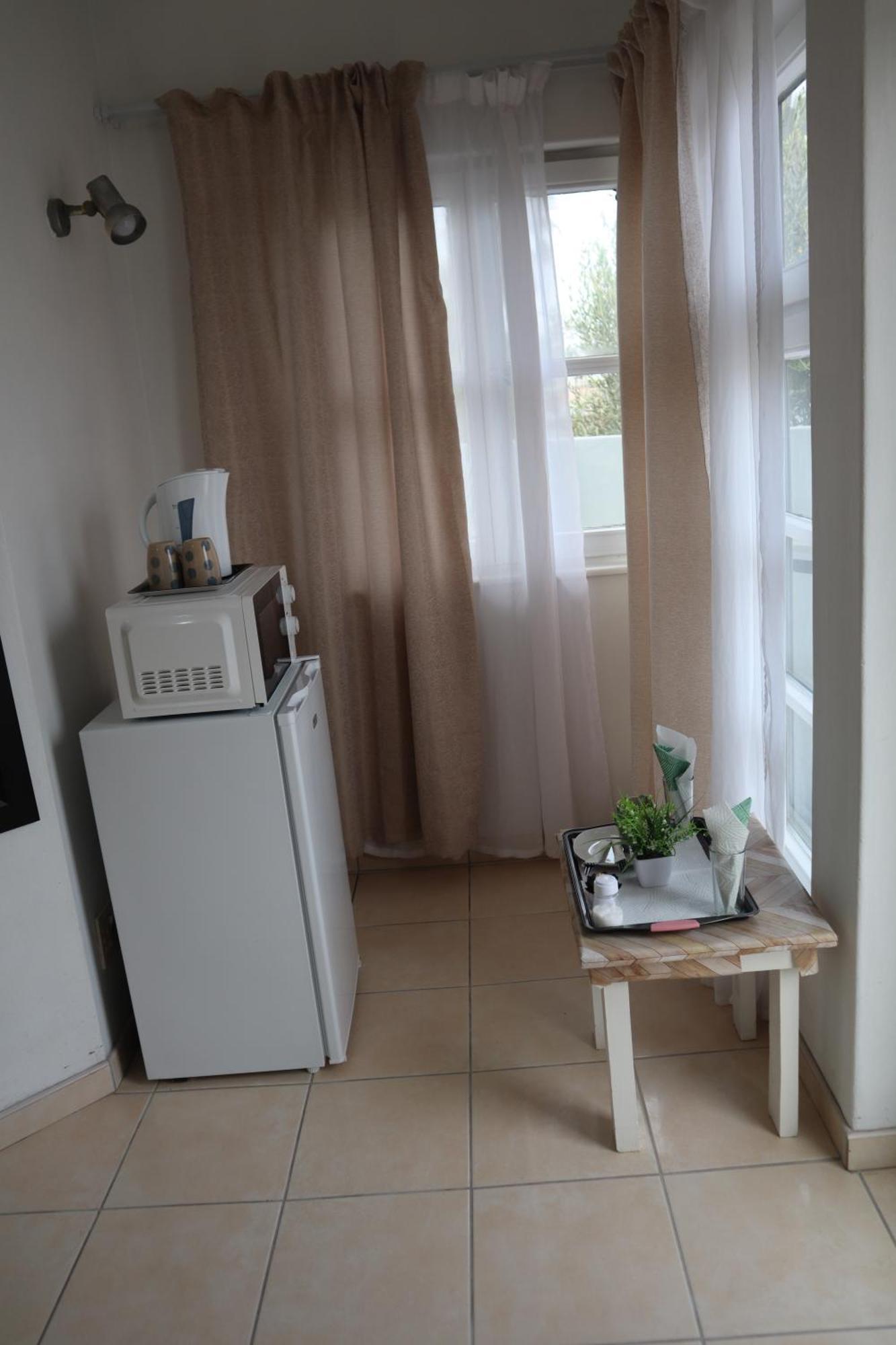 וואלביס ביי Coastwave Guest House מראה חיצוני תמונה