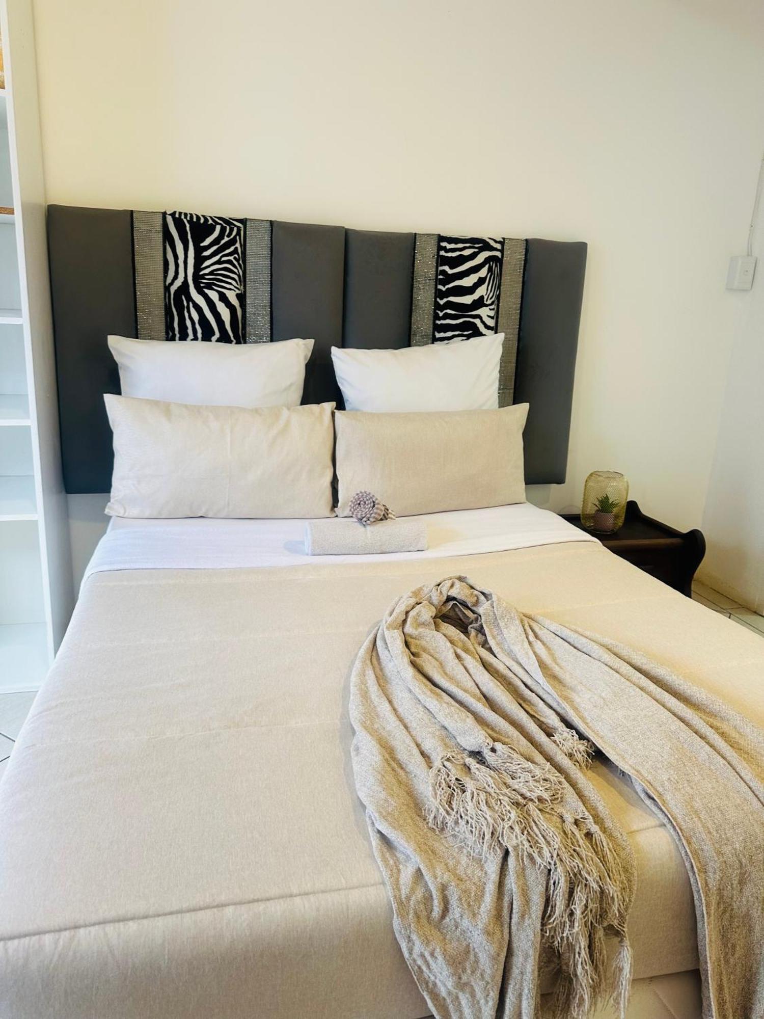 וואלביס ביי Coastwave Guest House מראה חיצוני תמונה